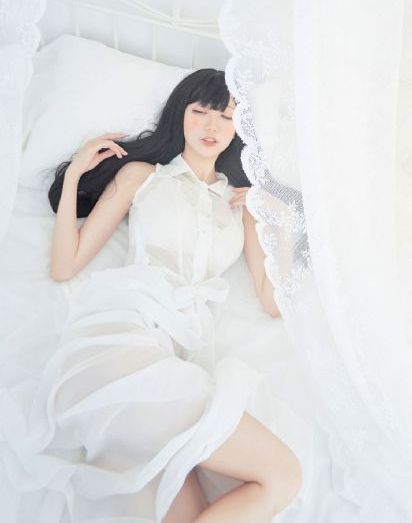 丰满的女秘书_4K免费全集观看